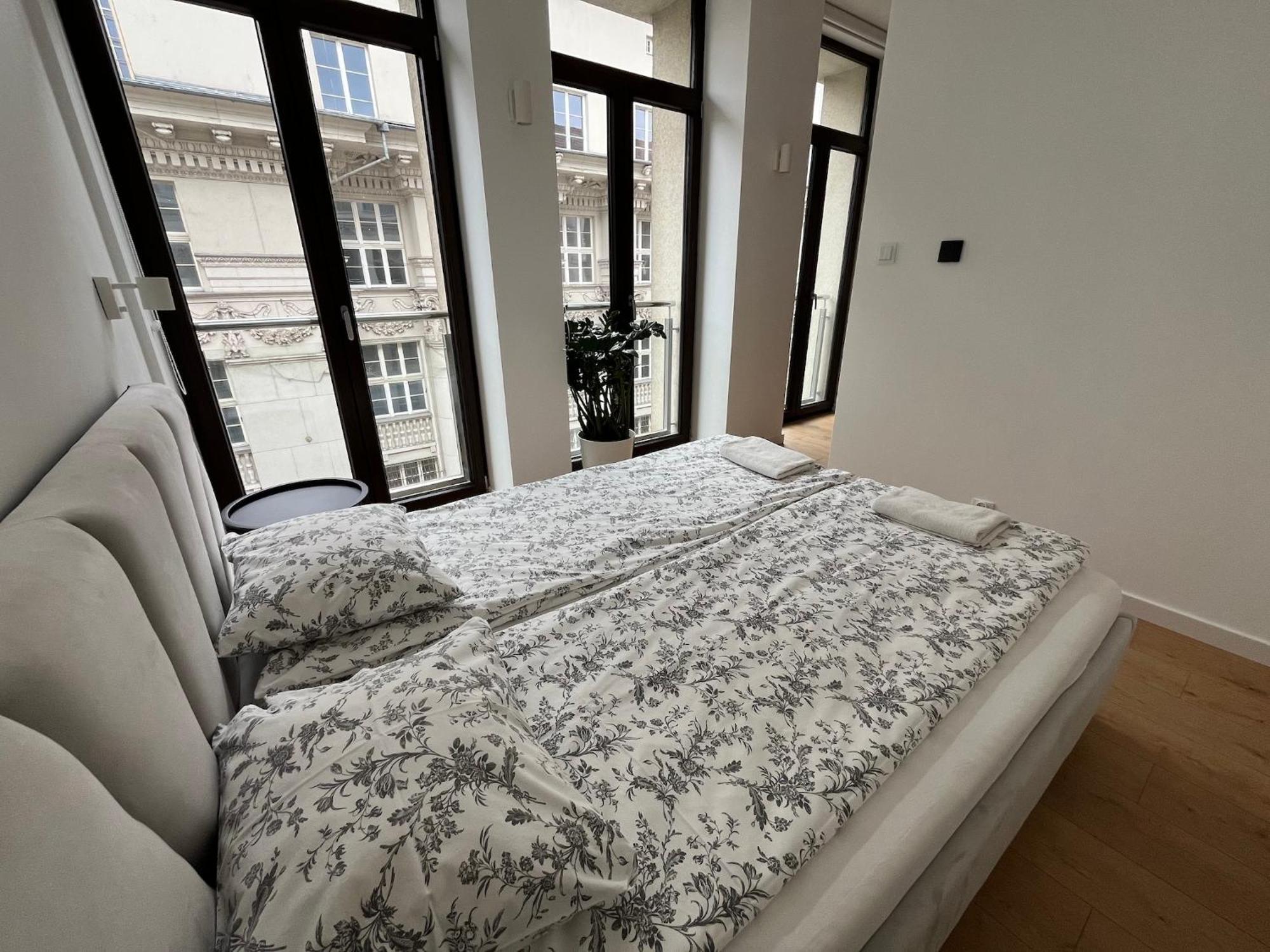 Apartamento Quiet Luxury Hideaway Cracovia Exterior foto